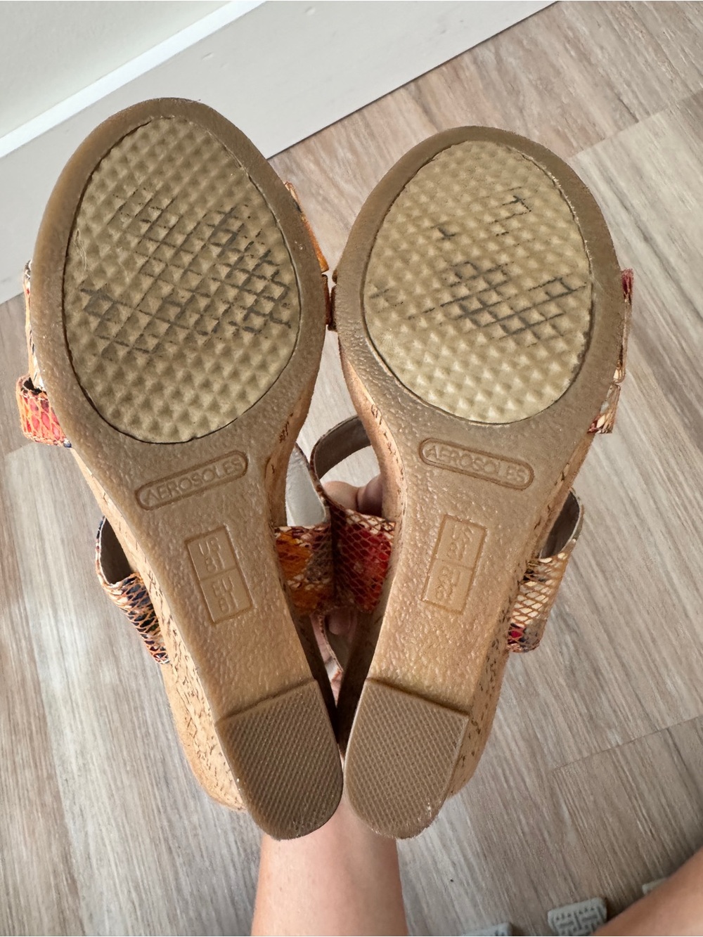 Aerosoles Women’s 8.5 Multicolor Snake Print Cork Wedge Slingback Sandals - Picture 7 of 9